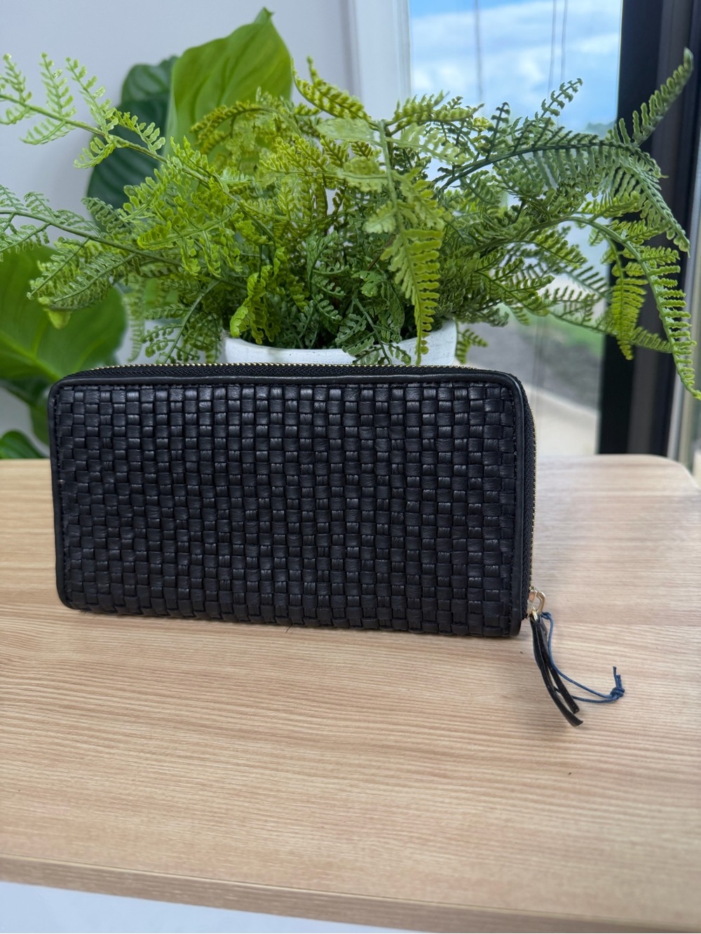 NWOT Cole Haan Black Woven Leather Zip-Around Wallet